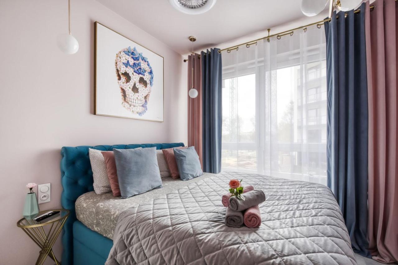 Apartamenty Metropark Krzemieniecka-Lux Varsóvia Exterior foto