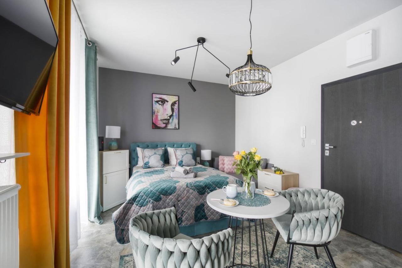 Apartamenty Metropark Krzemieniecka-Lux Varsóvia Exterior foto