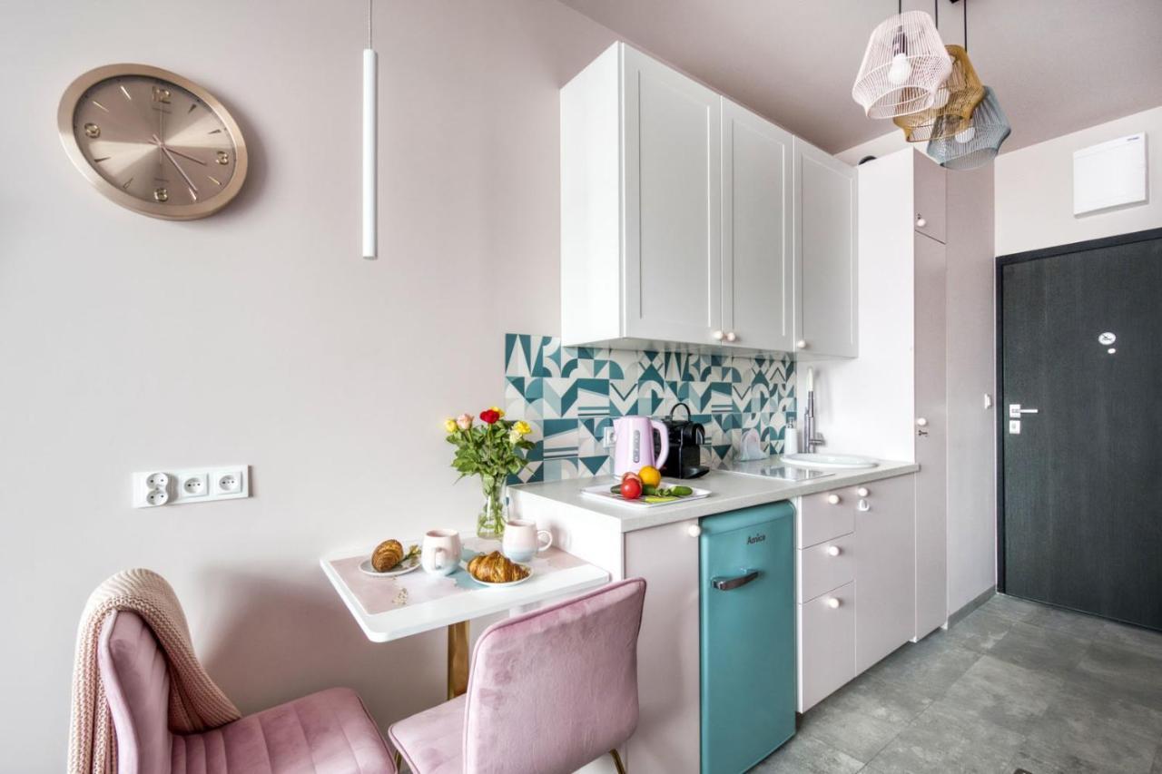Apartamenty Metropark Krzemieniecka-Lux Varsóvia Exterior foto