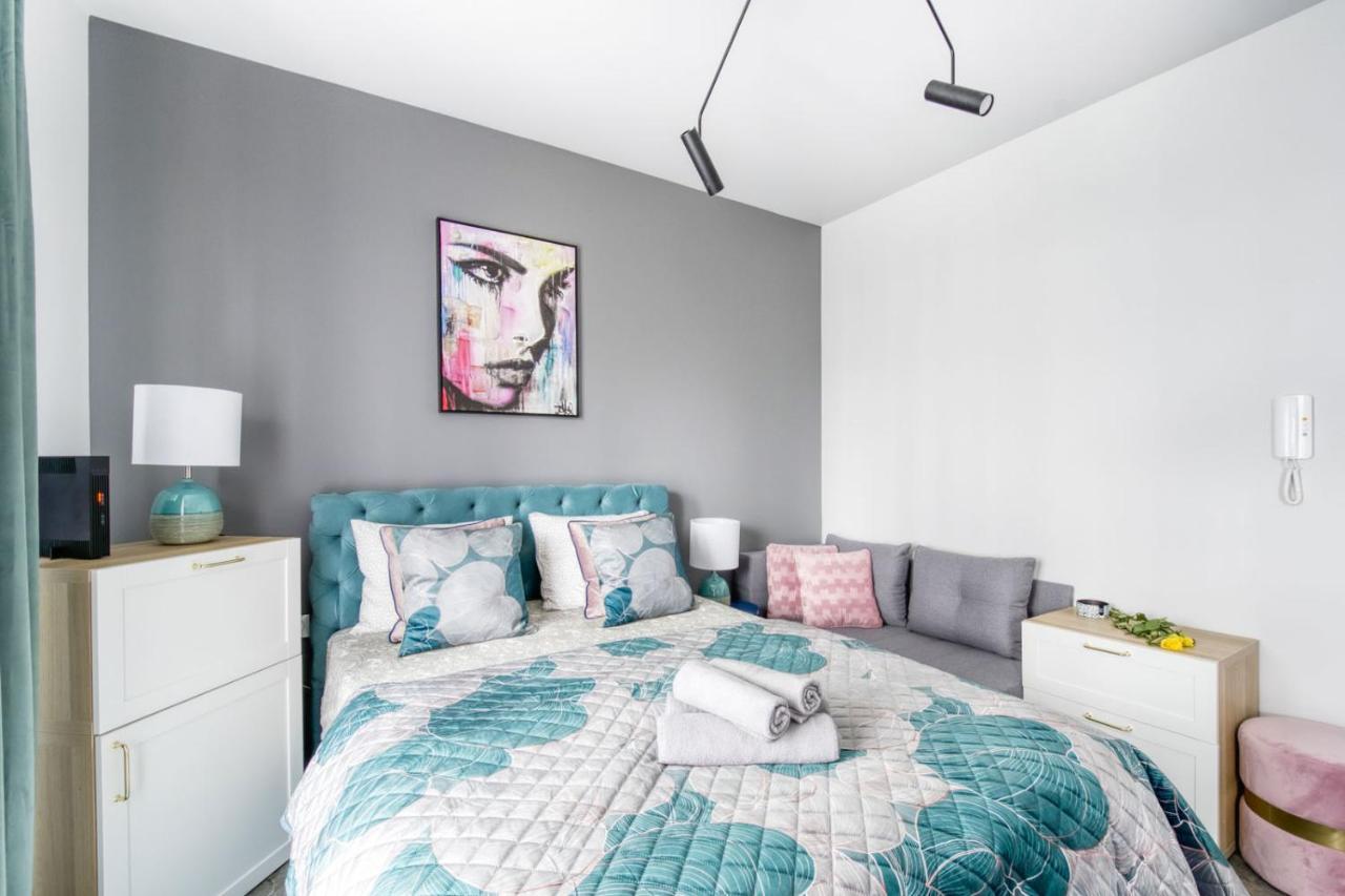 Apartamenty Metropark Krzemieniecka-Lux Varsóvia Exterior foto
